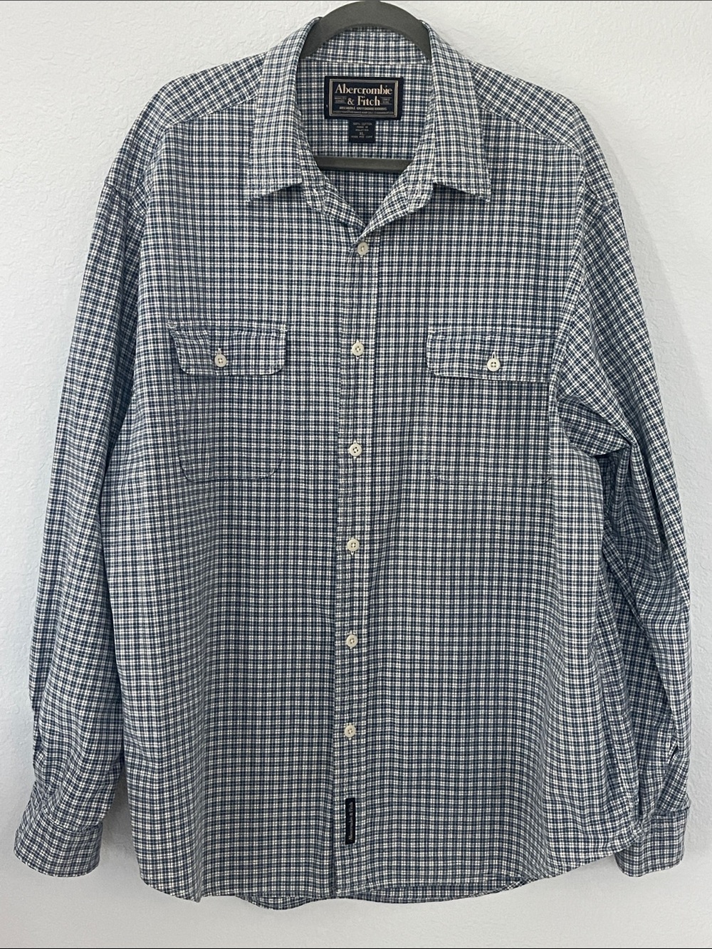 Abercrombie & Fitch Men’s XL Blue White Plaid Button Front Shirt 100% Cotton